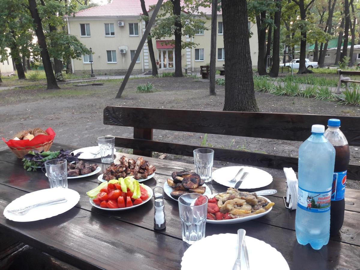 Hotel Dubrava Poltava Buitenkant foto