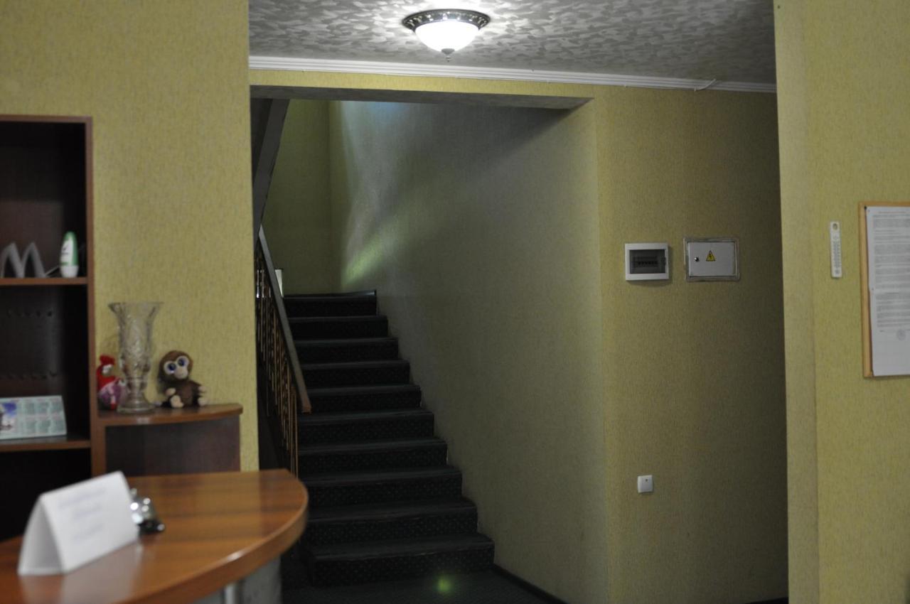 Hotel Dubrava Poltava Buitenkant foto