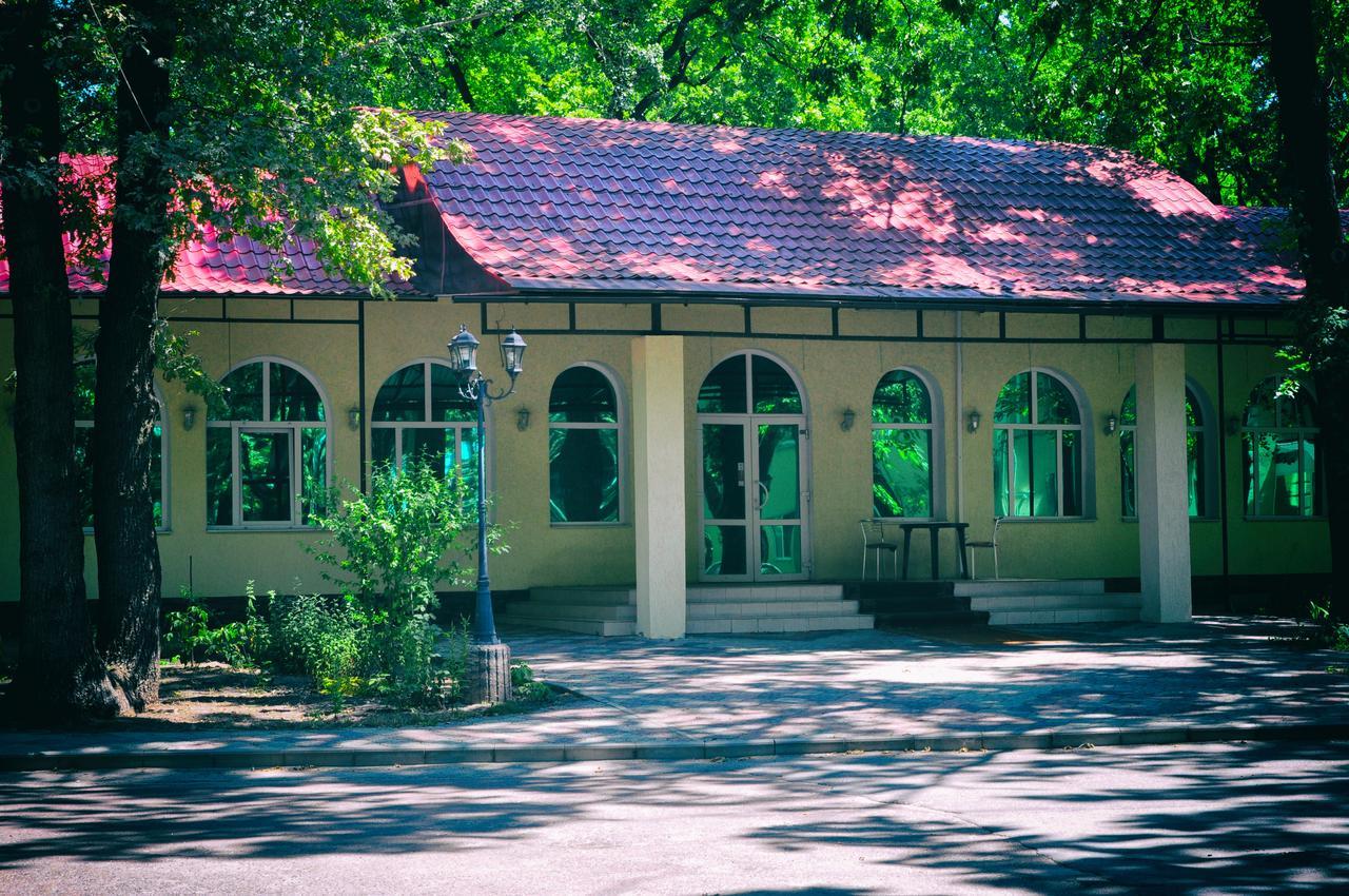 Hotel Dubrava Poltava Buitenkant foto