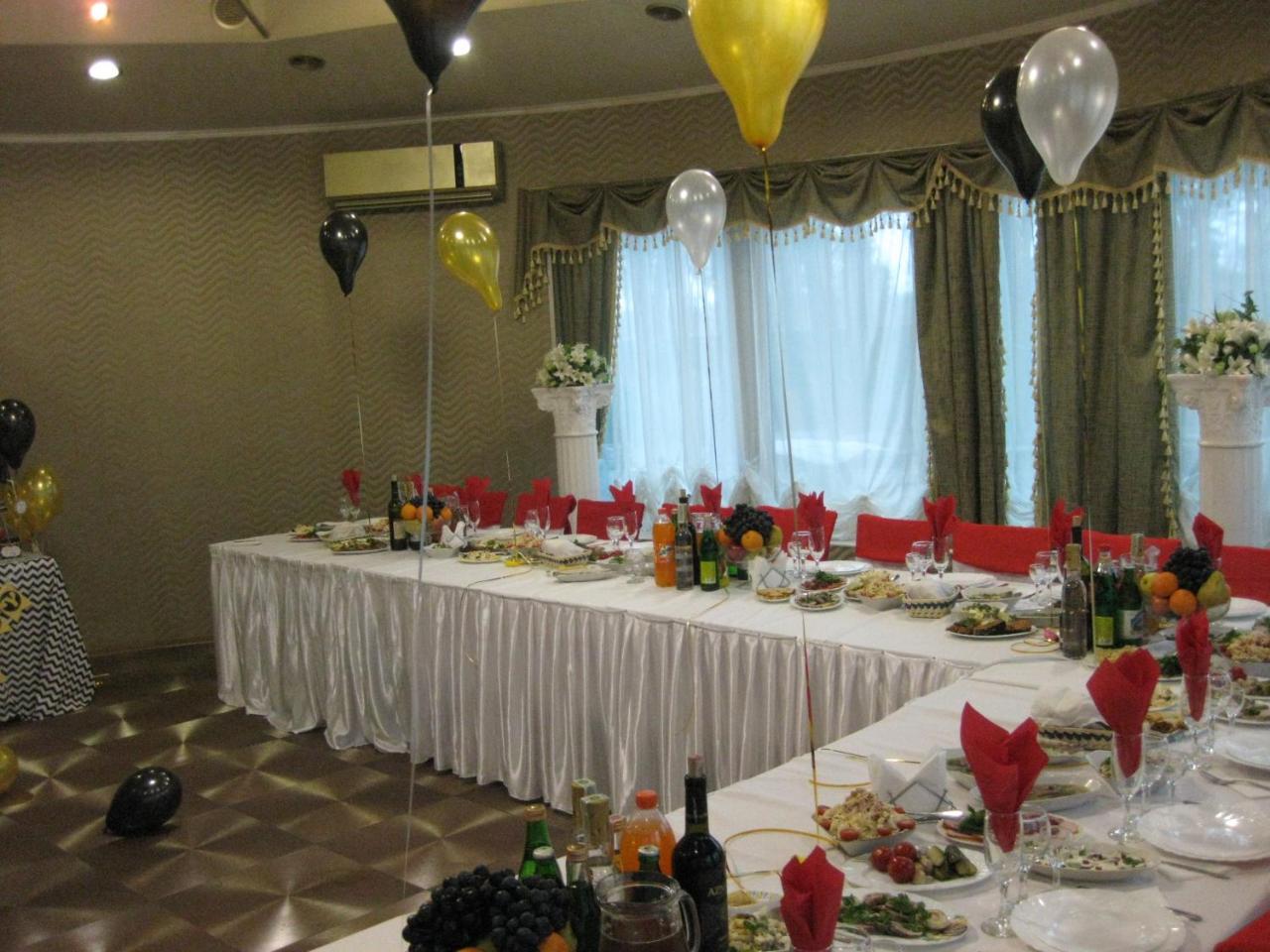 Hotel Dubrava Poltava Buitenkant foto