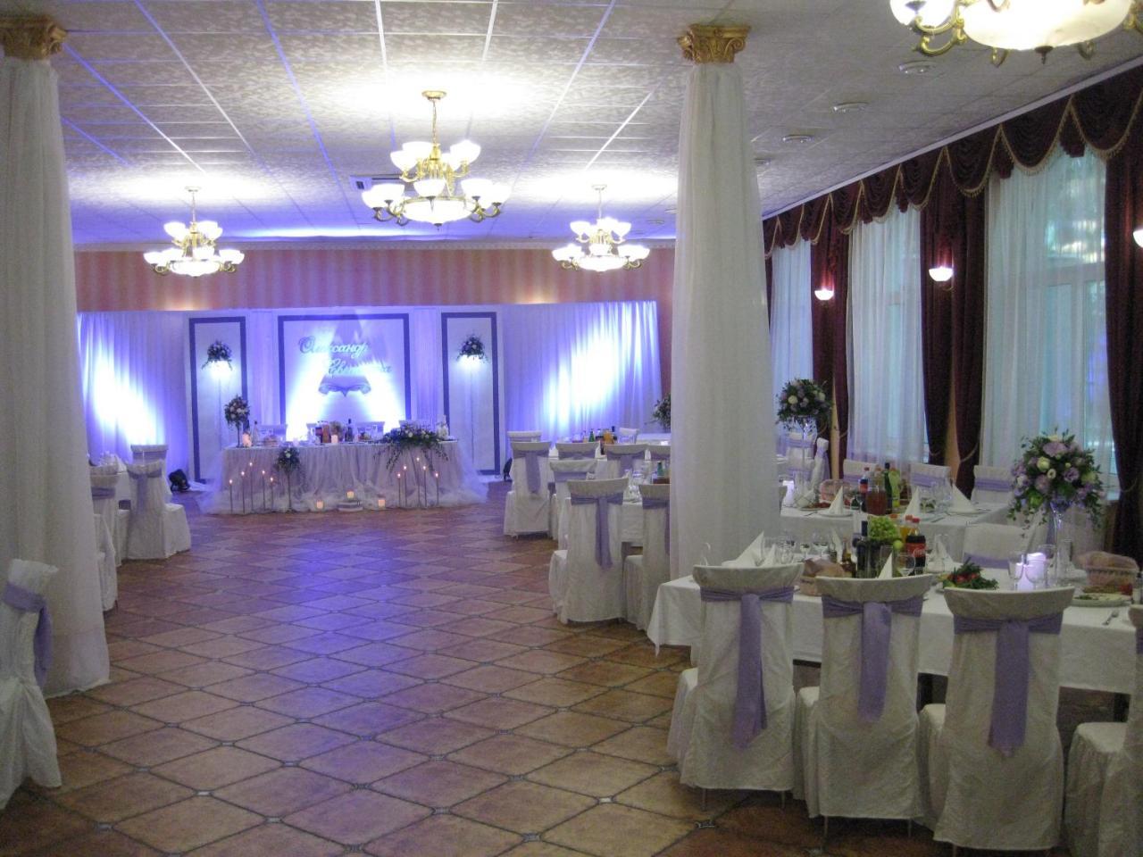 Hotel Dubrava Poltava Buitenkant foto