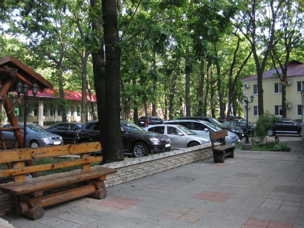 Hotel Dubrava Poltava Buitenkant foto