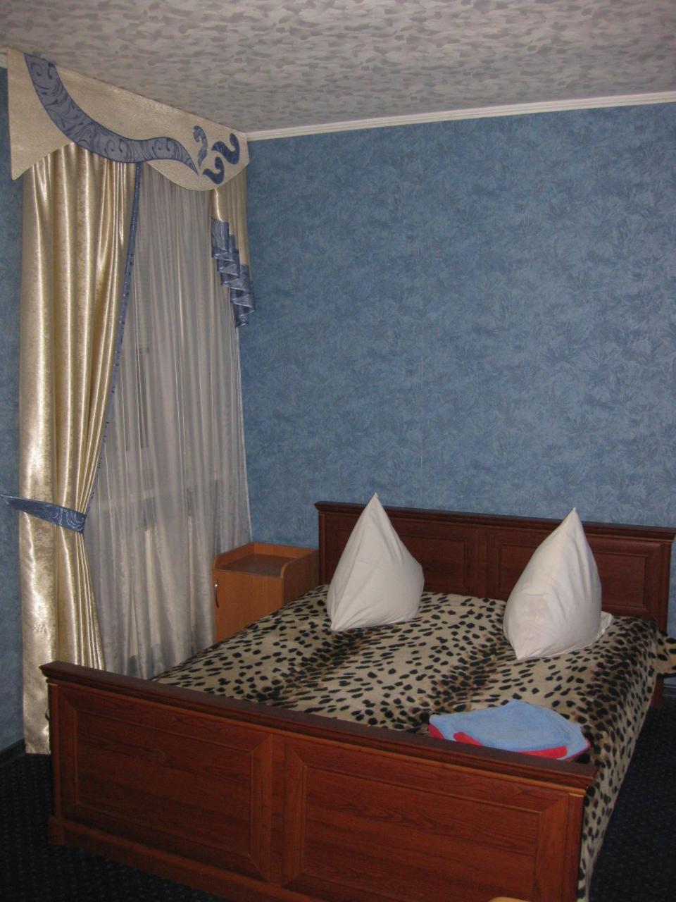 Hotel Dubrava Poltava Buitenkant foto